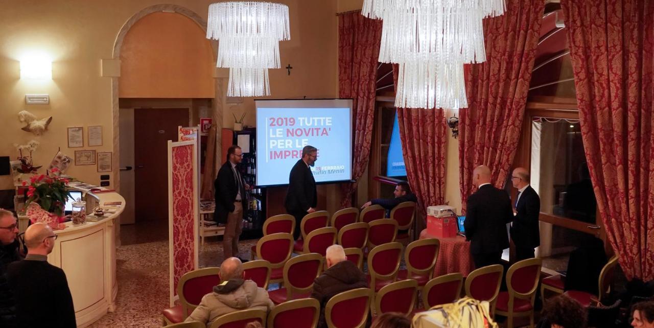 Albergo Antica Corte Marchesini كامبانيا لوبيا المظهر الخارجي الصورة