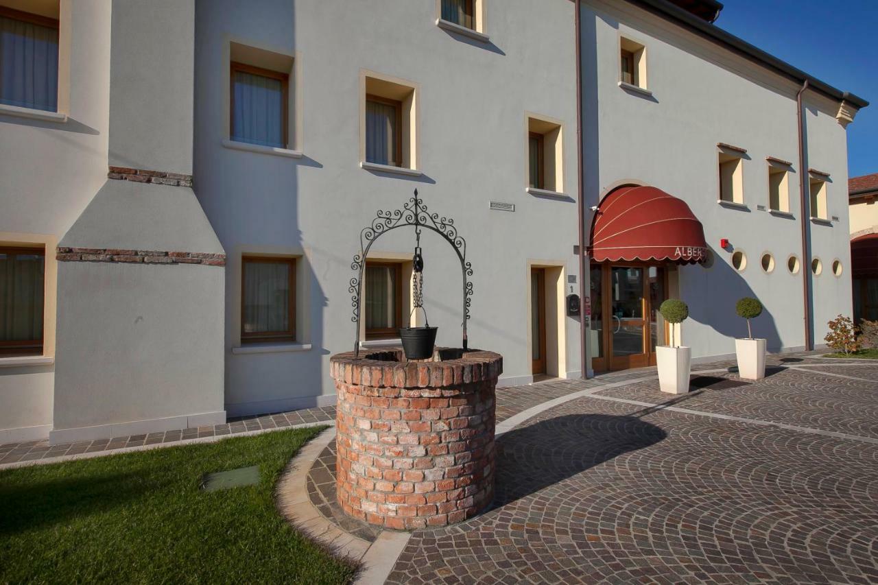 Albergo Antica Corte Marchesini كامبانيا لوبيا المظهر الخارجي الصورة